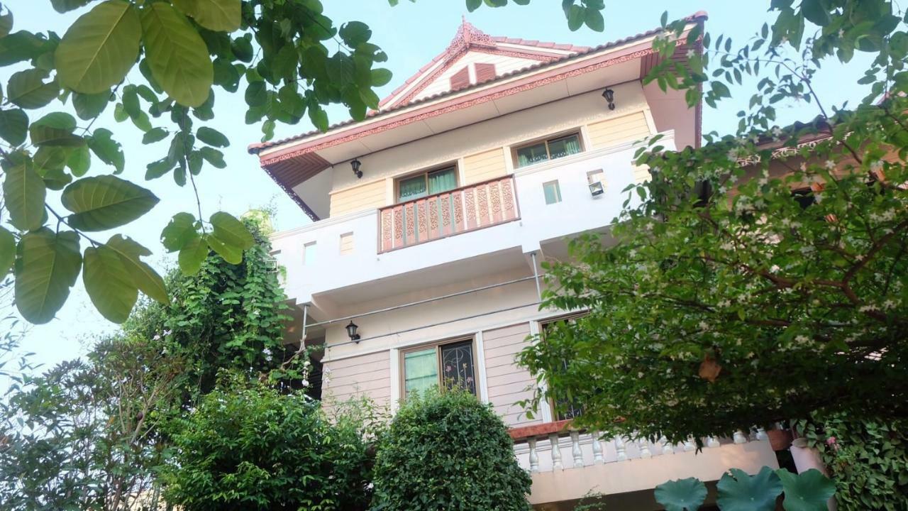 Loy Manee House Bed & Breakfast Phra Nakhon Si Ayutthaya Ngoại thất bức ảnh